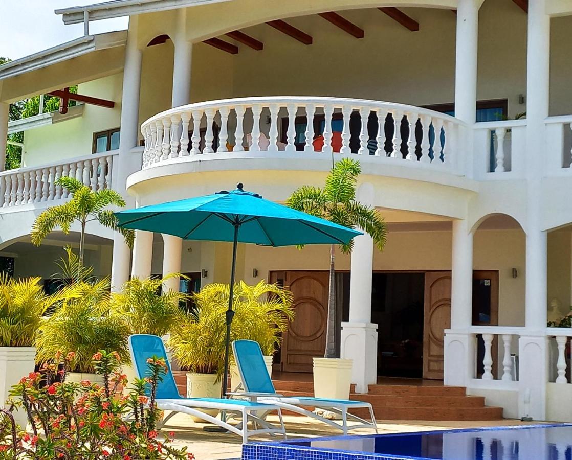 Petit Amour Villa, Seychelles Виктория Экстерьер фото
